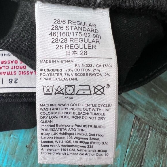 Gap Classic Straight Mid  Rise Size 28 - Picture 6 of 7